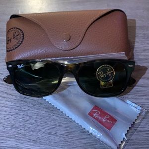 Dark tortoise mens Rayban sunglasses